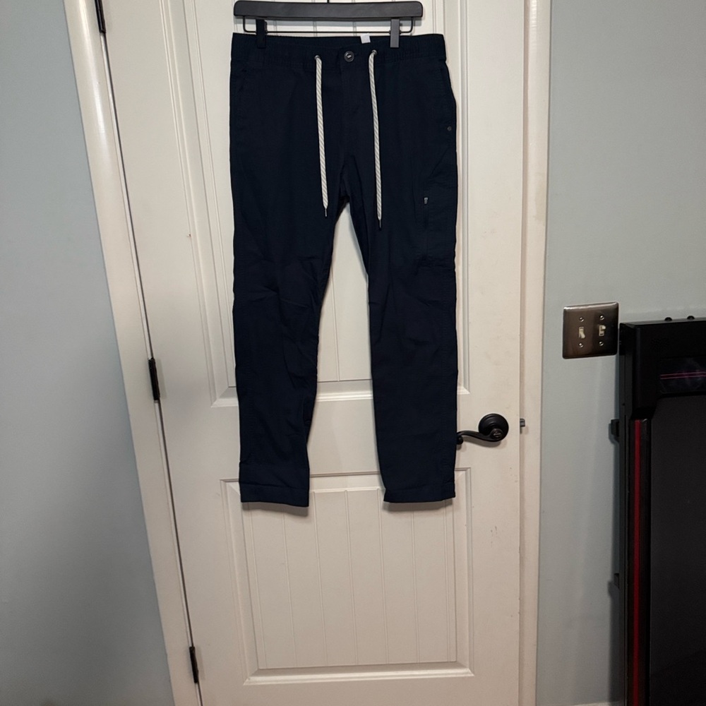 Vuori Women’s Ripstop Navy Blue Pants